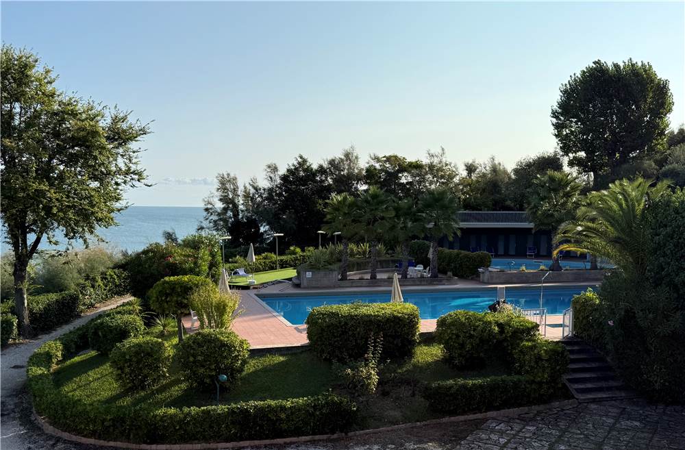 PARTI COMUNI PISCINA