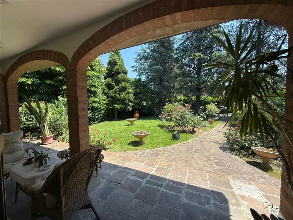 VERANDA