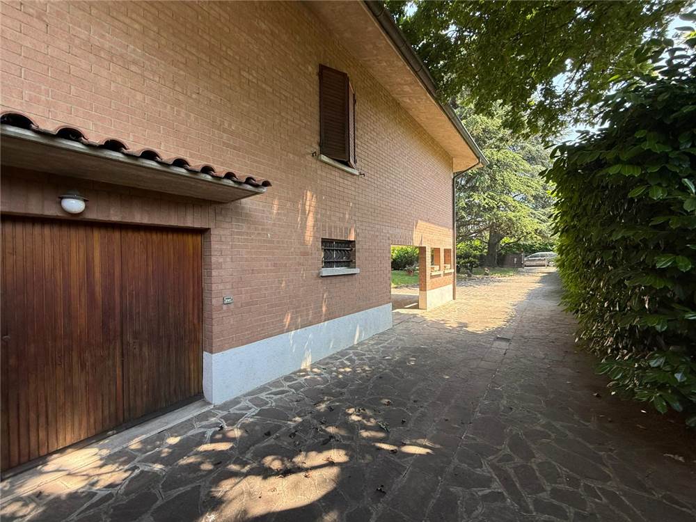 SECONDA AUTORIMESSA