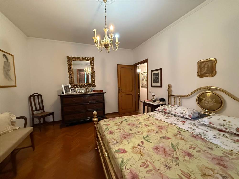 CAMERA DOPPIA CON BALCONE